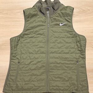 Nike Women's Khaki Quilted Vest
